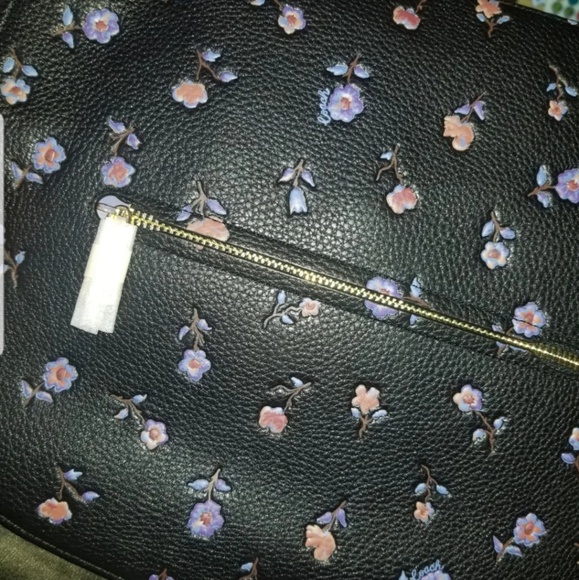 Coach Handbag - Picture 4 of 4